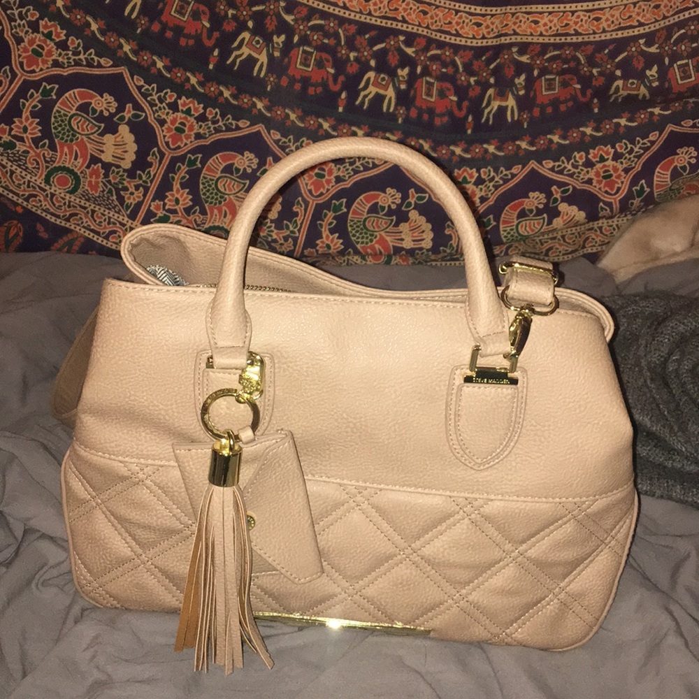 Steve Madden nude purse